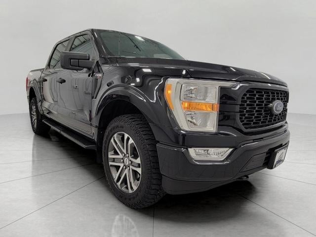 2022 Ford F-150 XL 4WD SuperCrew 5.5' Box in Agate Black Metallic — front three-quarter view