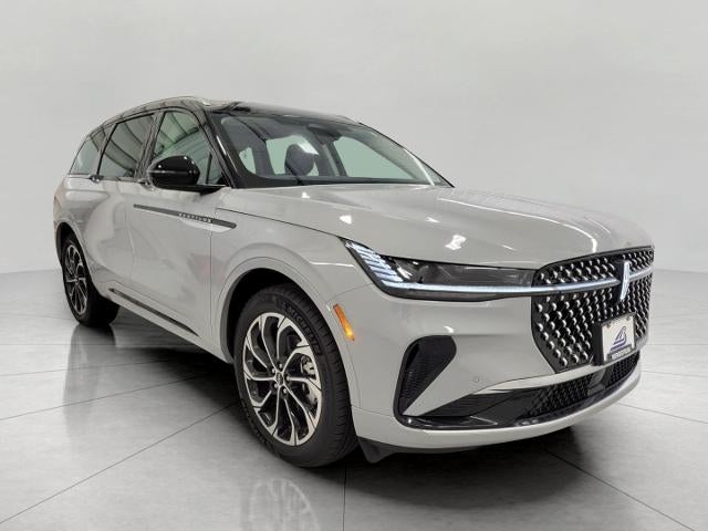 2026 Lincoln Nautilus Reserve AWD in Gray Matter Metallic Clearcoat — front three-quarter view